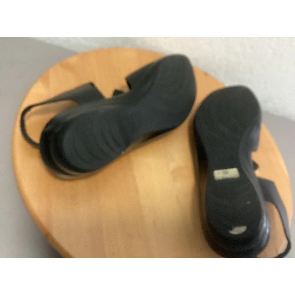 SAS Sandals Womens 8.5 M Black Leather Adjustable Straps Tripad Comfort Walking